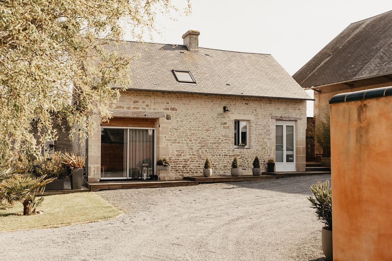 Le Clos Poulain Petits Gites De Charme Et Chambres D'Hotes Familiales Au Calme Proche Bayeux Et Des Plages Nonant Exterior foto