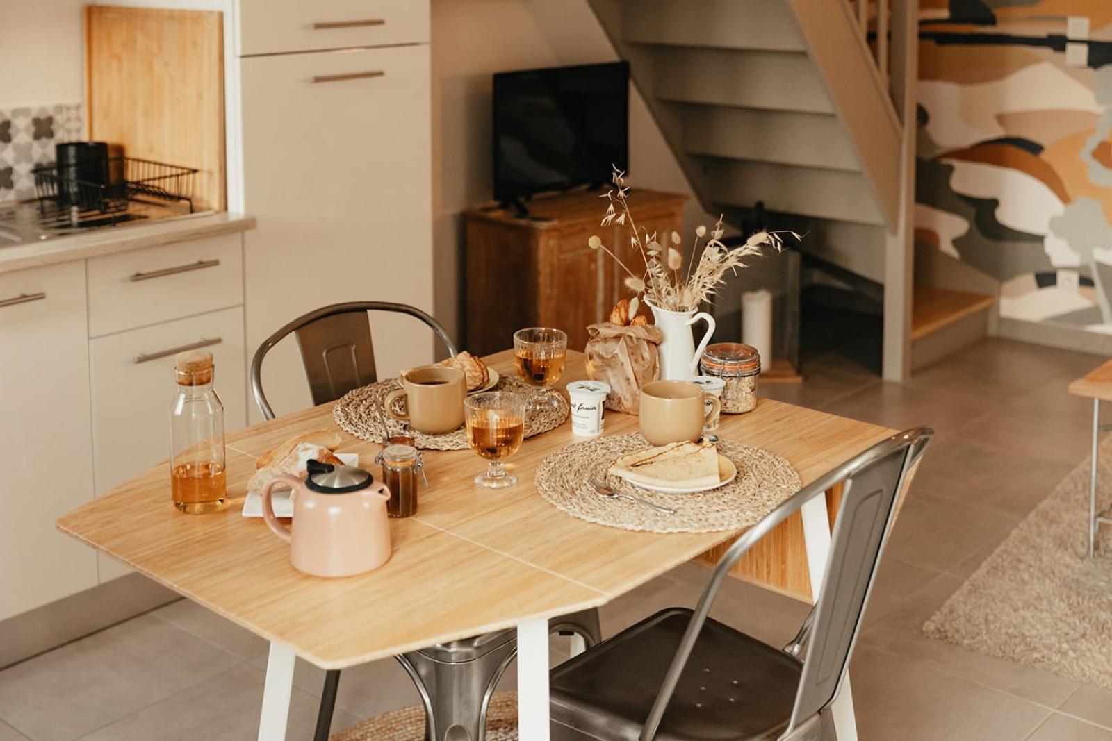 Le Clos Poulain Petits Gites De Charme Et Chambres D'Hotes Familiales Au Calme Proche Bayeux Et Des Plages Nonant Exterior foto